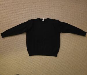 Elan Classic Black Crew Neck Sweater